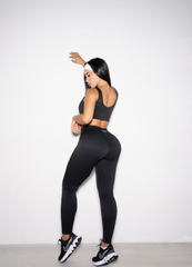Set Pretty